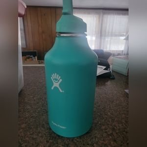 64oz hydro flask
